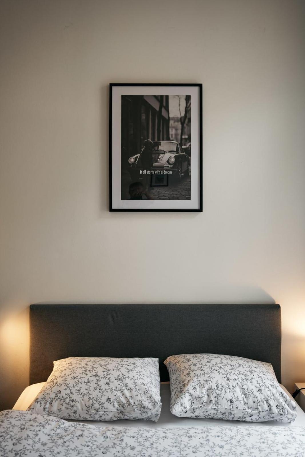 Comfortable And Cosy Apt A Few Steps From Dancing House And Naplavka Dance Prague Ngoại thất bức ảnh